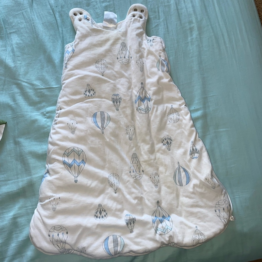 Sleeping Bag sack 3 (winter 0-6 month lightly used) + 2 sleeping bags 6-12